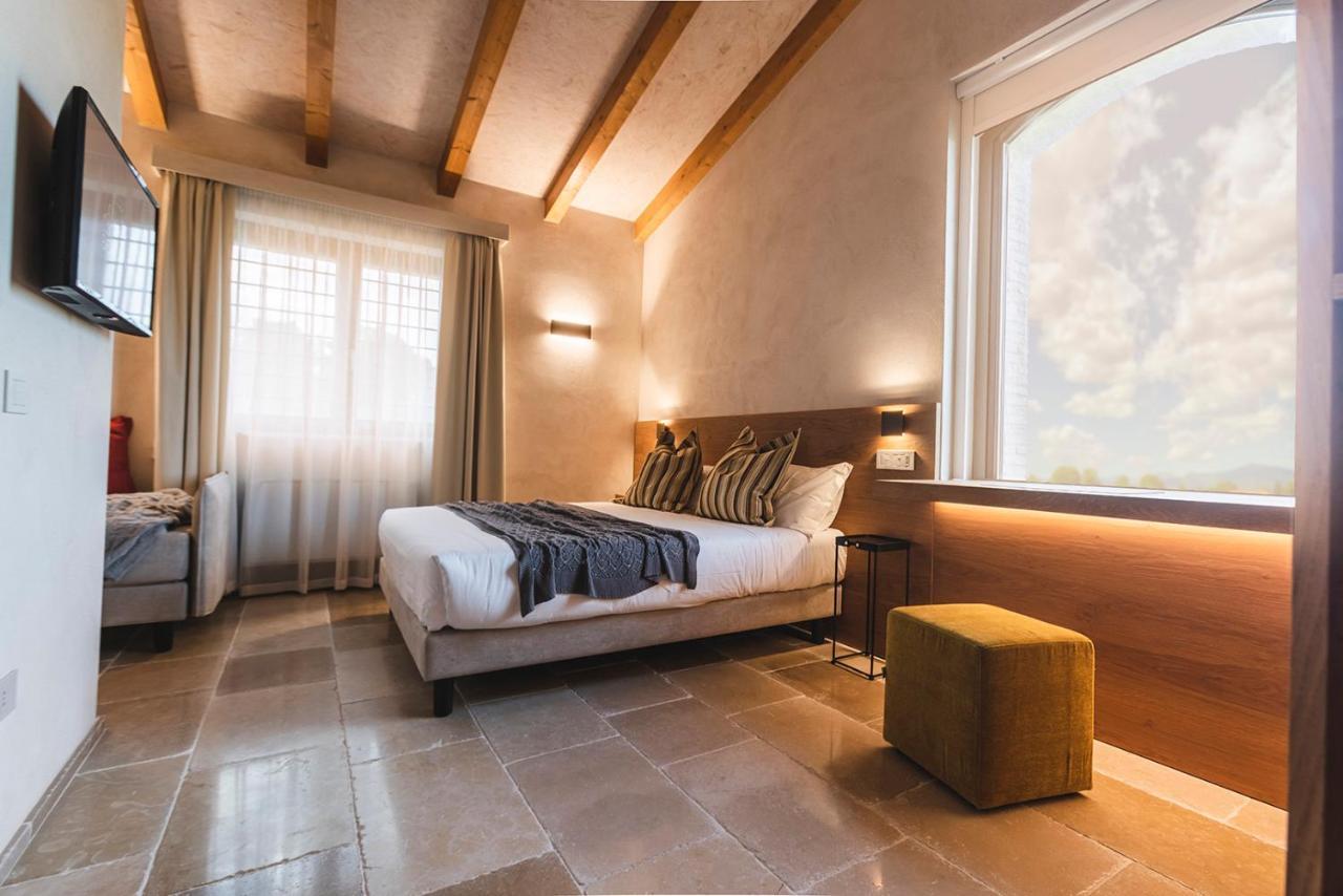 Borgo Vinceri Villa Lucera Luaran gambar